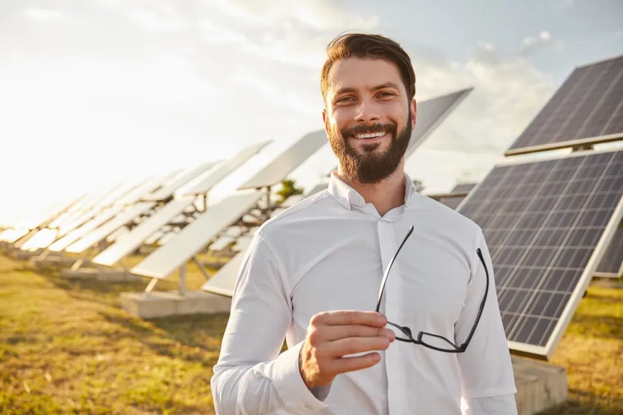 Vertrieb für Batteriespeicher-Standorte: So sichern Sie Flächen systematisch